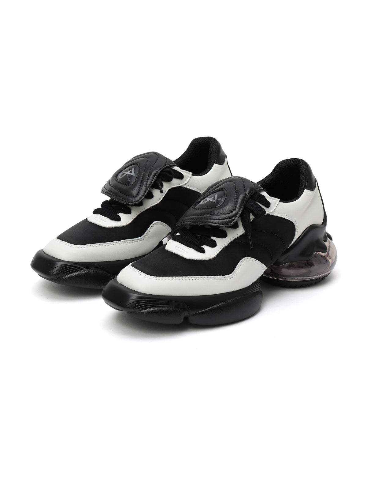 EOS Fold-Over Tongue Turnschuhe Schwarz Weiß