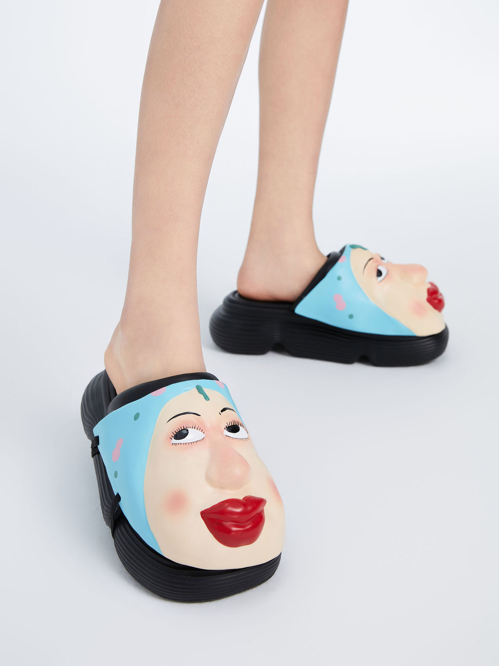 DAPHNE.LAB × QIURUI DU | Detachable Mask Slides Blue