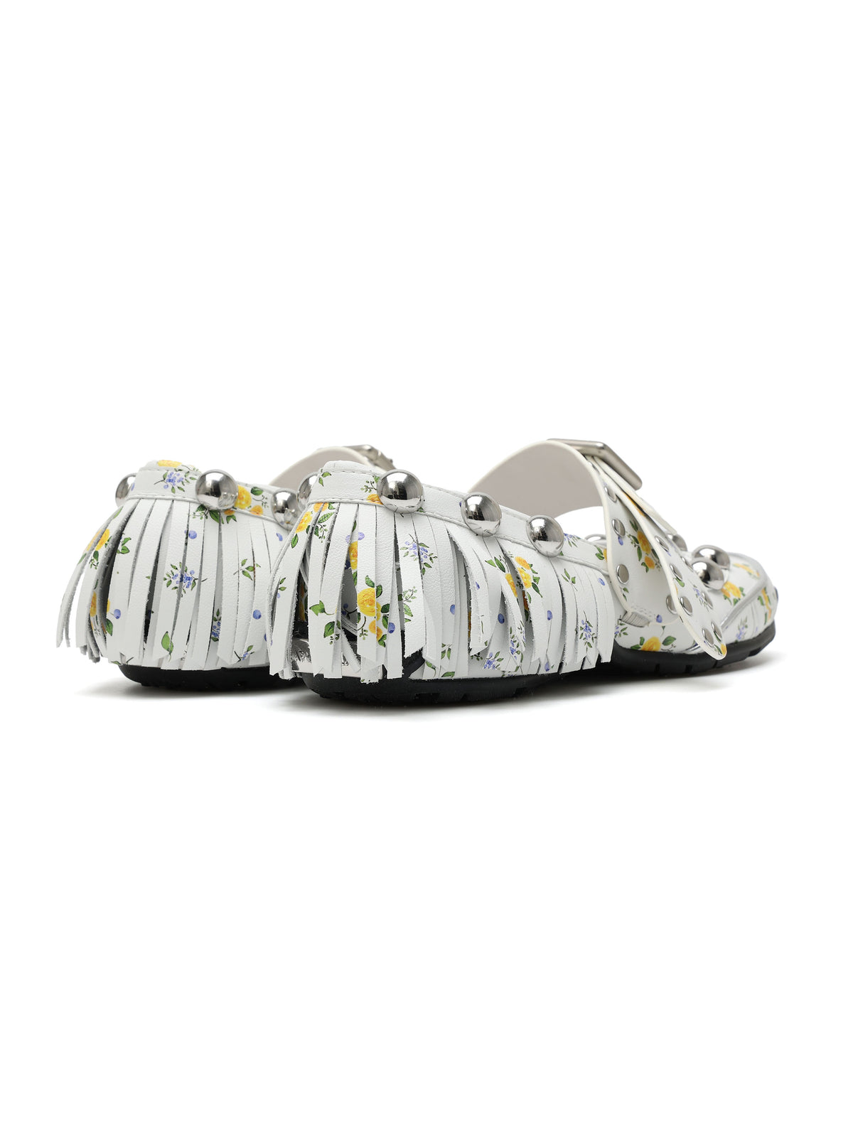 THYIA Mary Jane Ballerinas mit Nietenfransen und Blumenmuster in Weiß