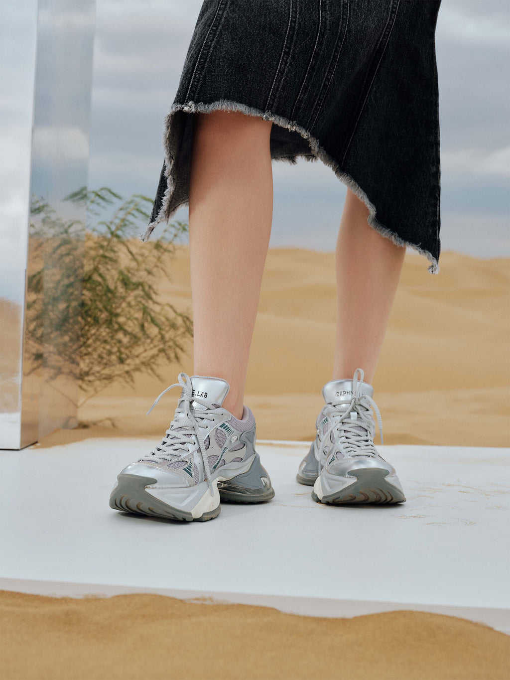 MEROPE Metallic Runner Sneakers Silver