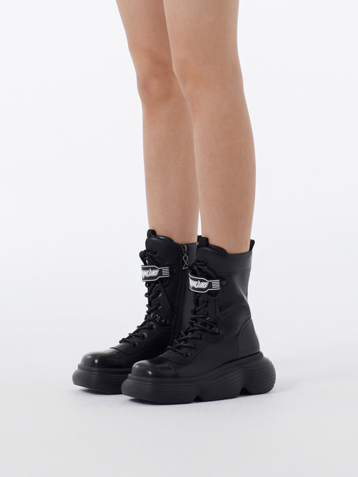 ASTRAEA Chunky Combat Boots Schwarz