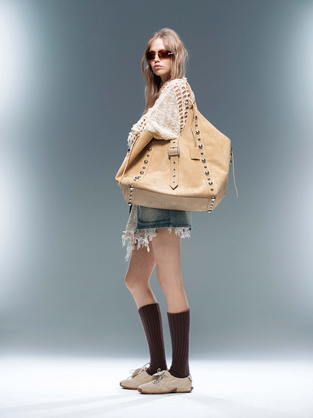 DIONE Fold-Over Tongue Trainers Haferbeige