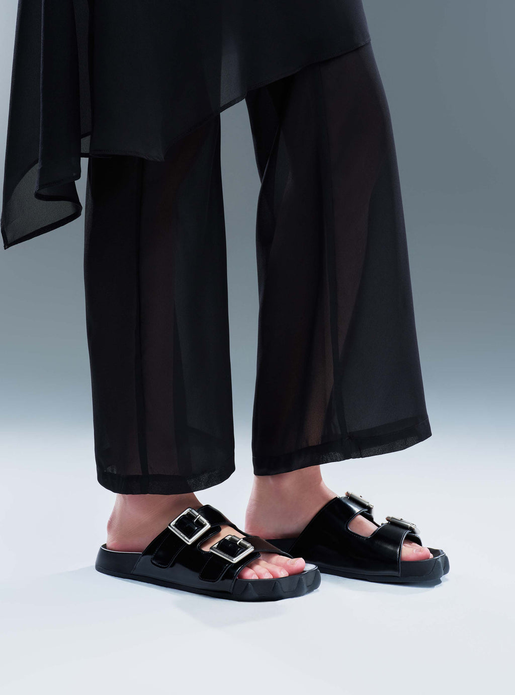 HARPINA Double-Buckle Paw Sole Slides Black