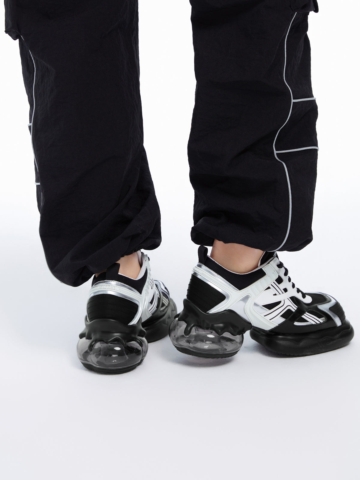 HEBE Tech Chunky Sneakers Schwarz